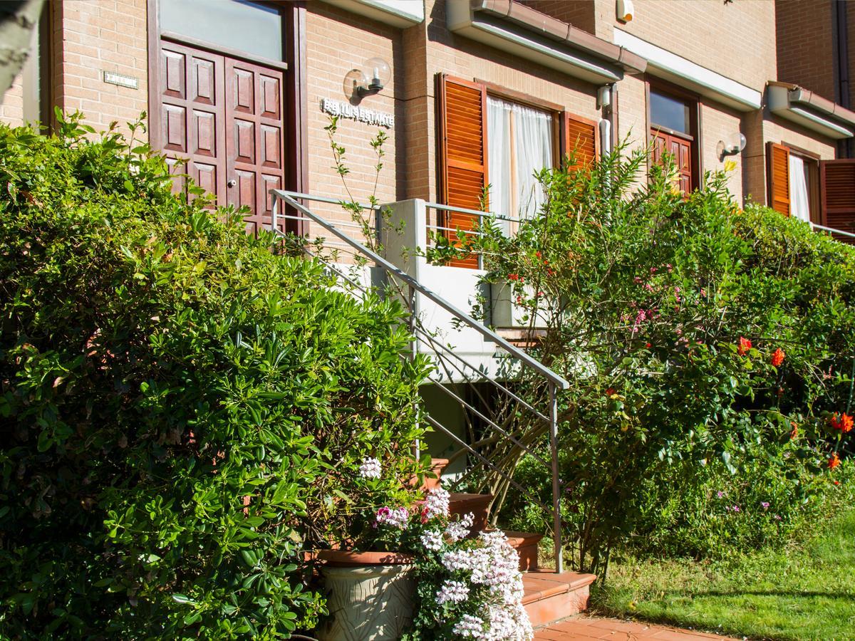 Hotel Il Sestante Civitanova Marche Exterior foto